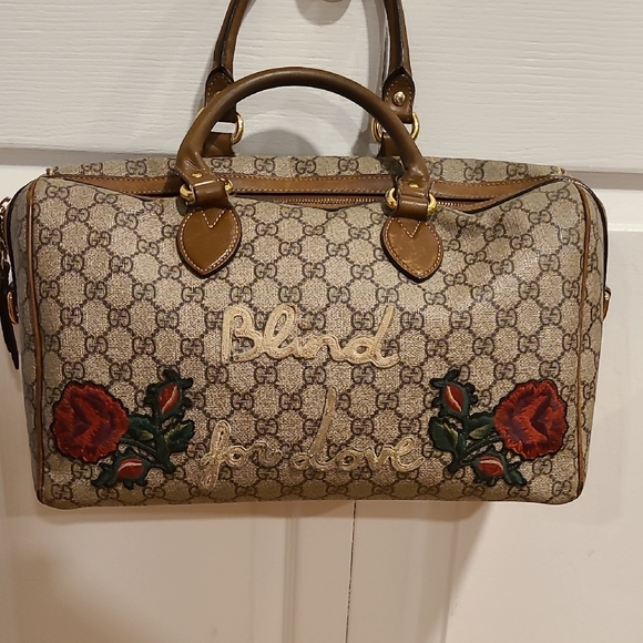 Gucci Beige and Brown Travel Bag with Red Floral Embroidery - Picture 1 of 2